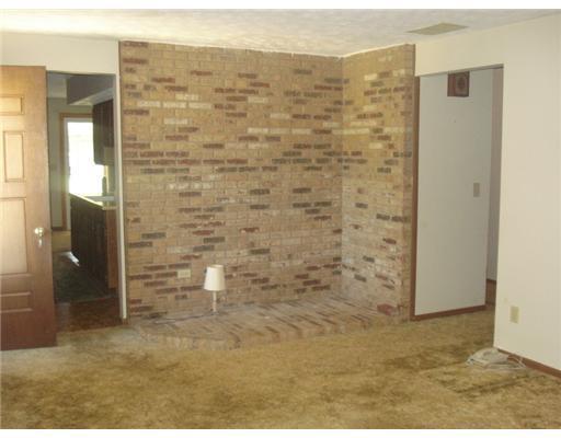 6626 Troy Road Springfield, OH 45502 - Photo 2 of 18