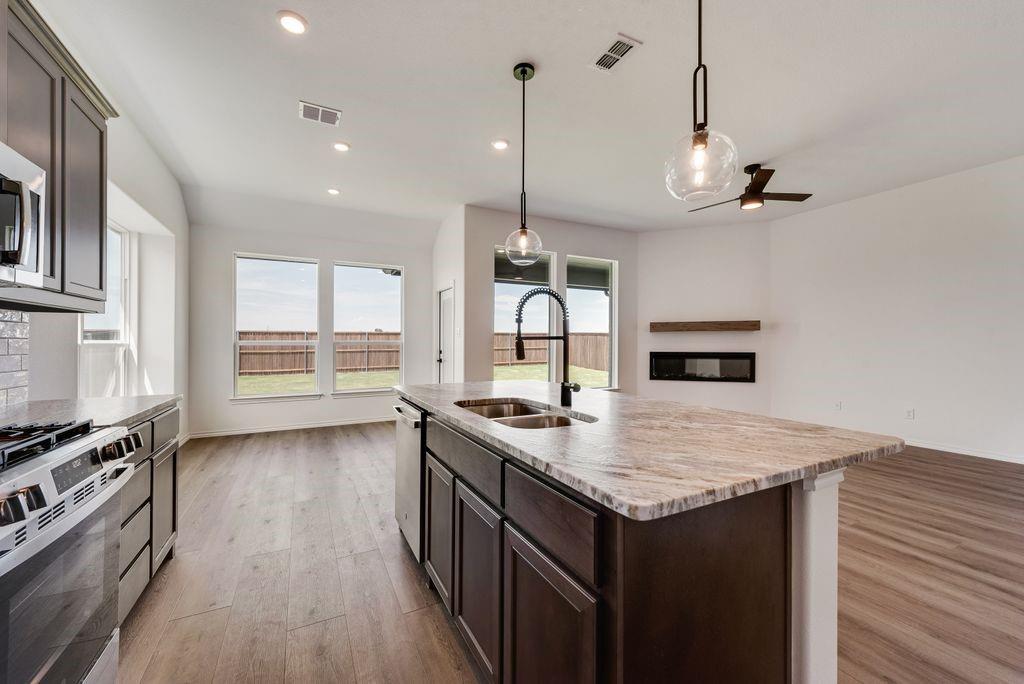 7545 Lavender Lane Krum, TX 76249 - Photo 8 of 23 7545_lavender_lane_6035833_009