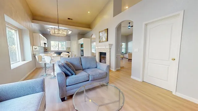 $518,000 | 2944 East Christopher Drive, Fresno, CA 93720