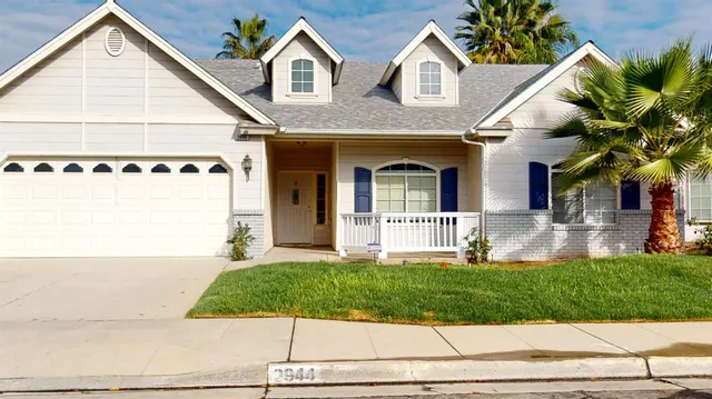$518,000 | 2944 East Christopher Drive, Fresno, CA 93720