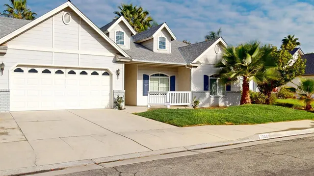 $518,000 | 2944 East Christopher Drive, Fresno, CA 93720