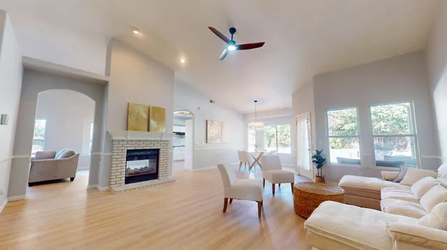 $518,000 | 2944 East Christopher Drive, Fresno, CA 93720