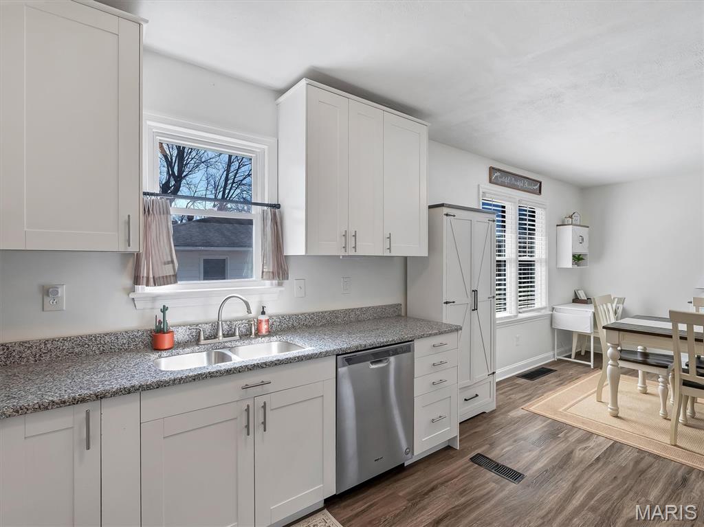 8524 Triple Lakes Road Dupo, IL 62239 - Photo 13 of 30