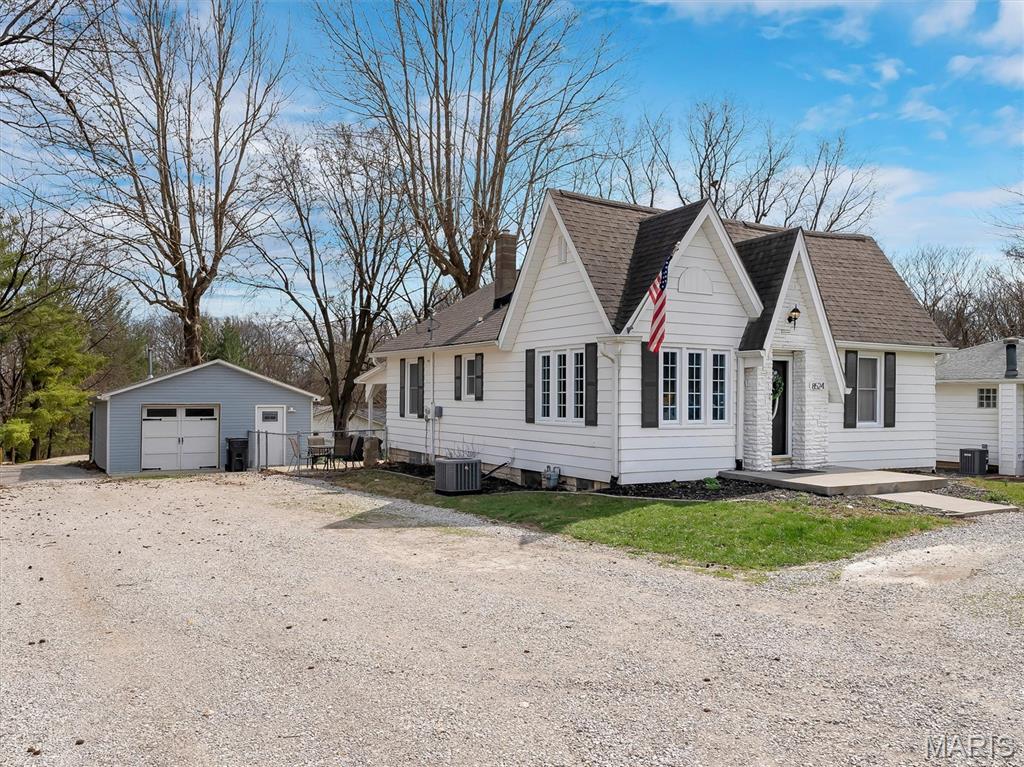 8524 Triple Lakes Road Dupo, IL 62239 - Photo 3 of 30