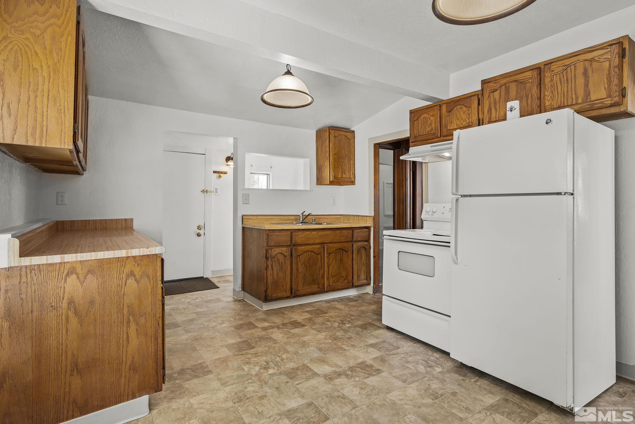 2925 Wrondel Way Reno, NV 89502 - Photo 8 of 17 Photo 8