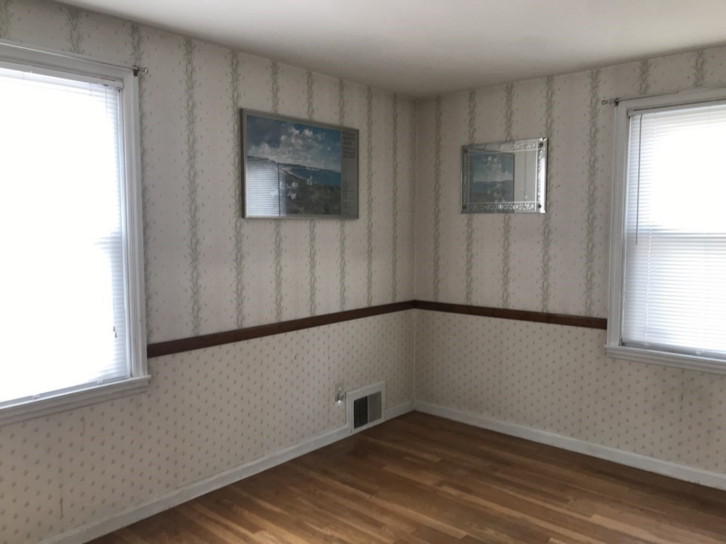 125 Larkspur Street Springfield, MA 01108 - Photo 7 of 16 Gallery Image 7