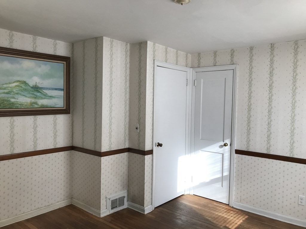 125 Larkspur Street Springfield, MA 01108 - Photo 8 of 16 Gallery Image 8