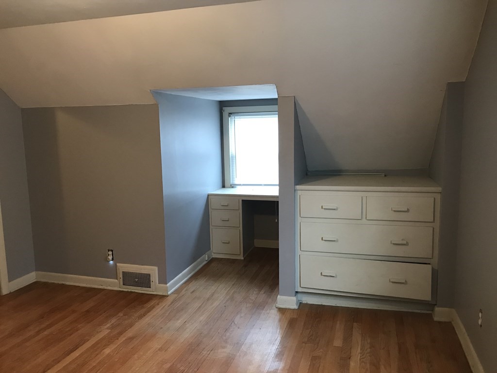 125 Larkspur Street Springfield, MA 01108 - Photo 9 of 16 Gallery Image 9