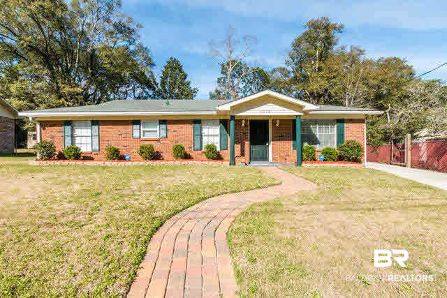 4208 North Chesterfield Drive Mobile, AL 36618 - Photo 1 of 21