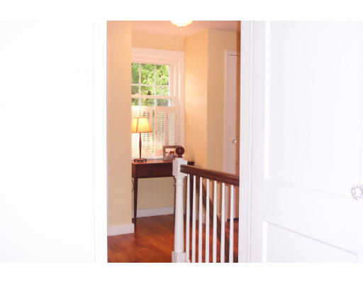2 Sherwood Road Natick, MA 01760 - Photo 7 of 8 Gallery Image 7