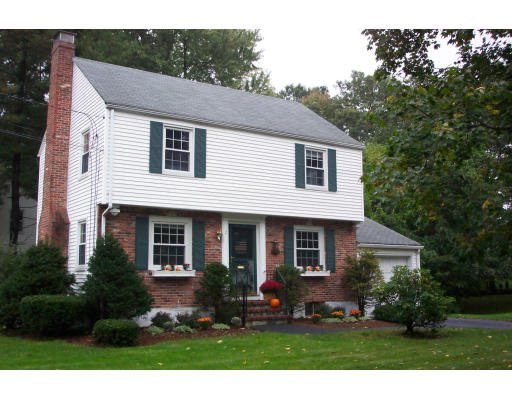 2 Sherwood Road Natick, MA 01760 - Photo 8 of 8 Gallery Image 8