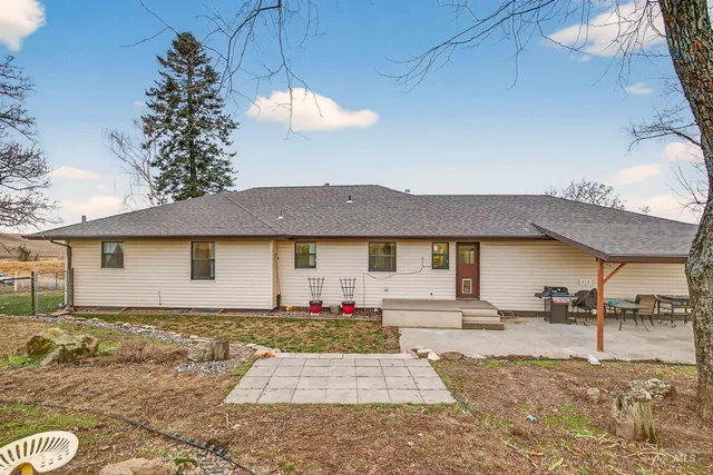 $749,000 | 33785 S Road, Kendrick, ID 83537