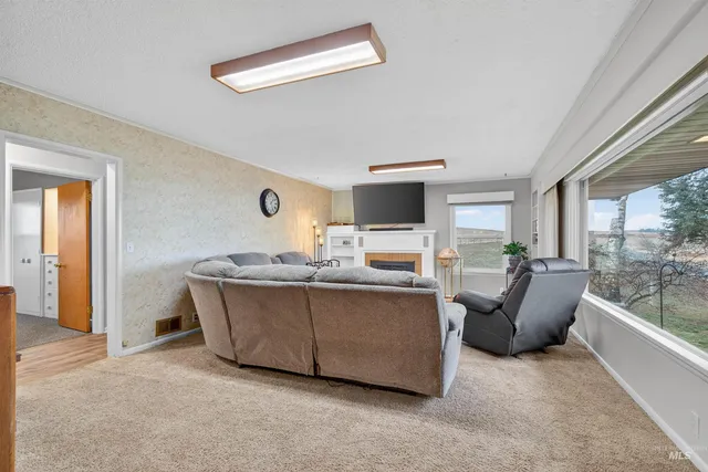 $749,000 | 33785 S Road, Kendrick, ID 83537