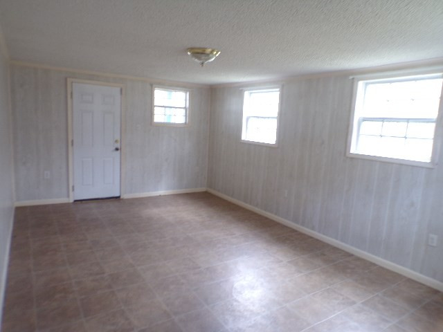 3257 Dearing Acres Road Dearing, GA 30808 - Photo 7 of 29 Family Room