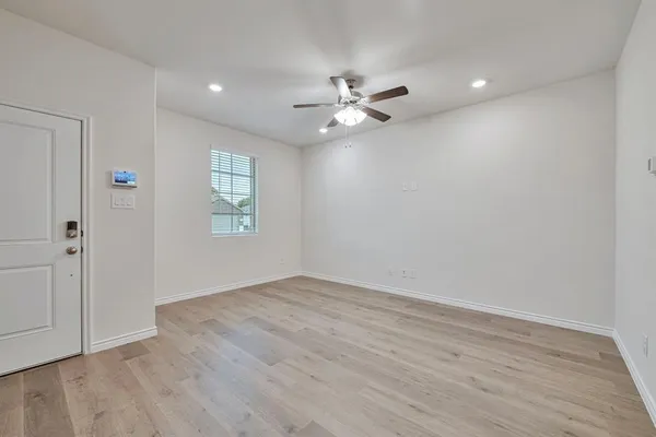 $2,500 | 2167 Serenity Lane, Arlington, TX 76015