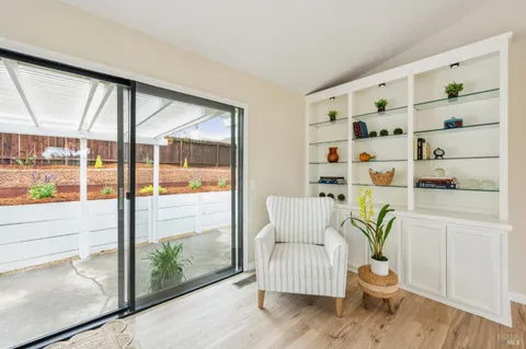 $799,000 | 18770 Park Tree Lane, Sonoma, CA 95476