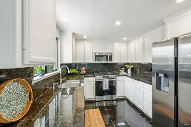 $799,000 | 18770 Park Tree Lane, Sonoma, CA 95476