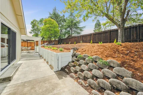 $799,000 | 18770 Park Tree Lane, Sonoma, CA 95476
