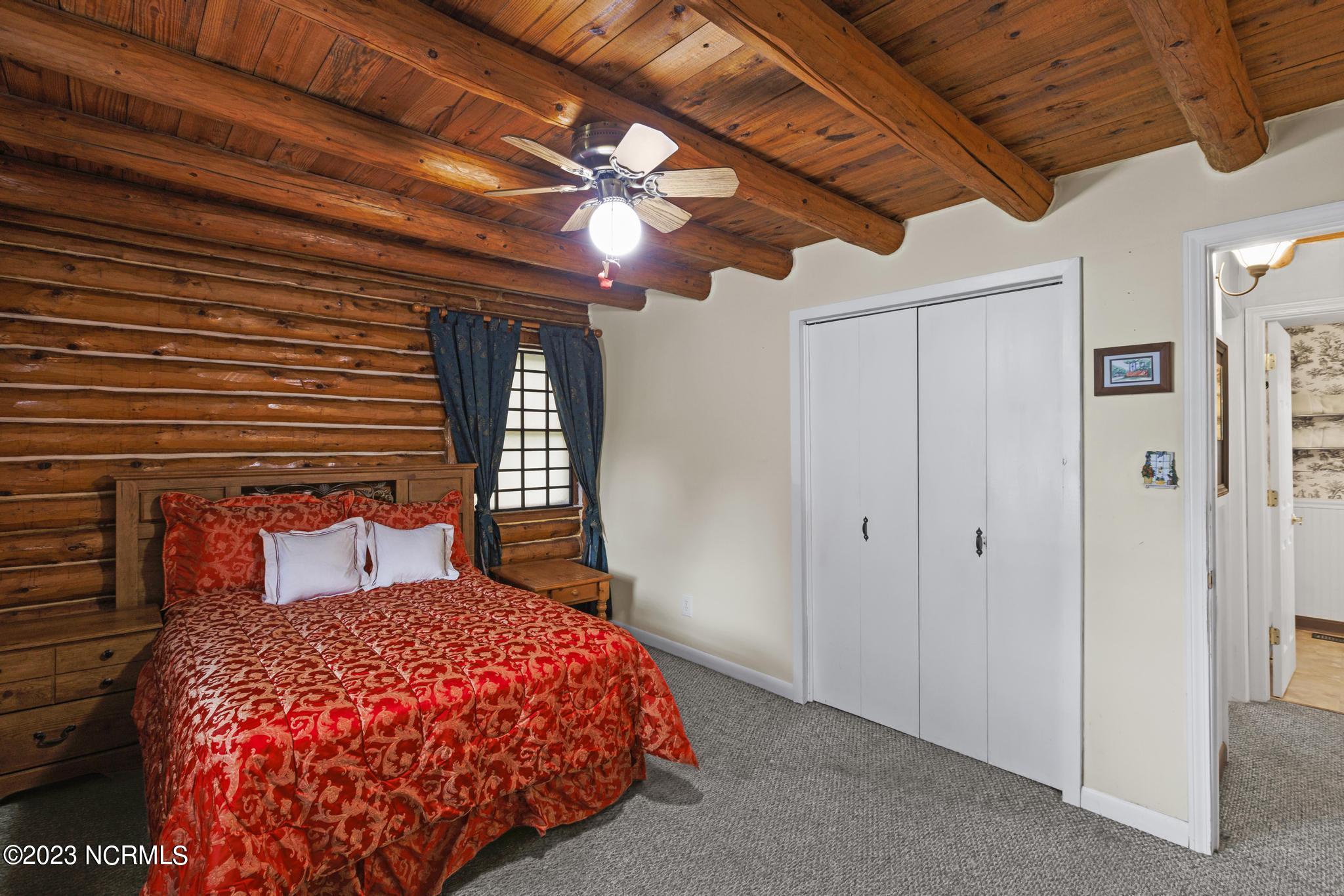 3724 Freedom Way Hubert, NC 28539 - Photo 13 of 23 3724 freedom way bedroom11