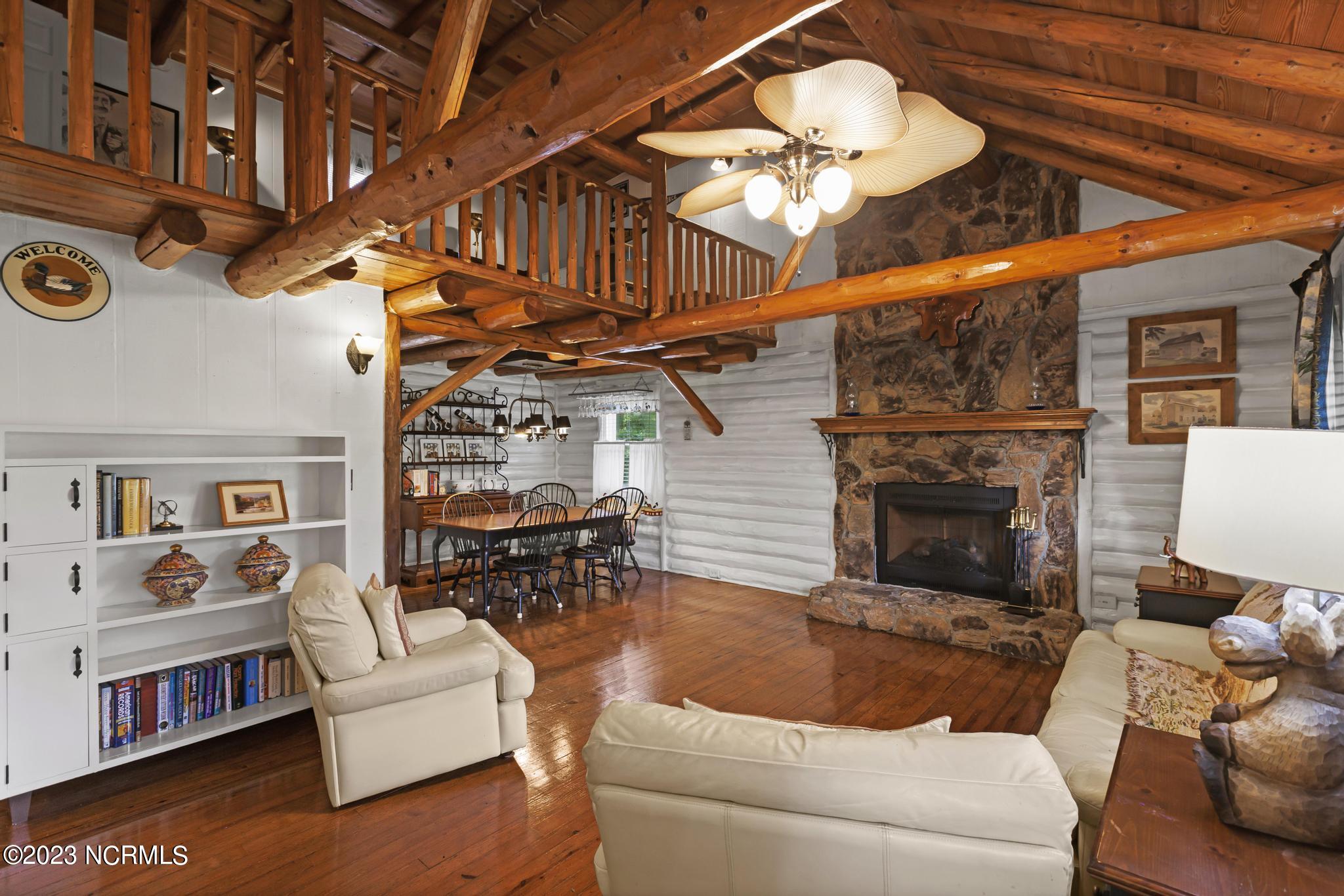3724 Freedom Way Hubert, NC 28539 - Photo 5 of 23 3724 freedom way living room