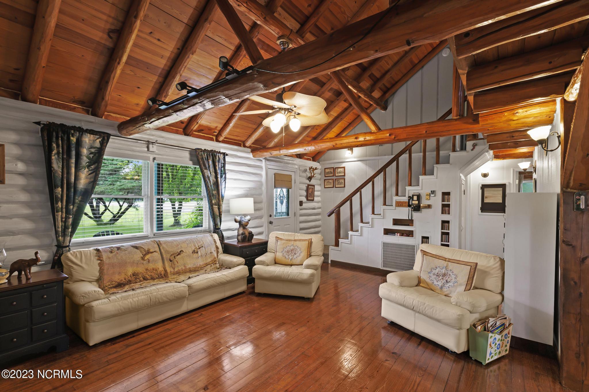 3724 Freedom Way Hubert, NC 28539 - Photo 6 of 23 3724 freedom way living room2