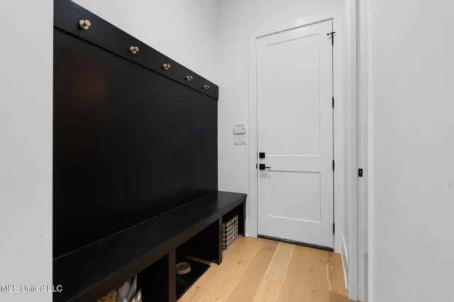 $560,000 | 14871 Fairview Road, Byhalia, MS 38611