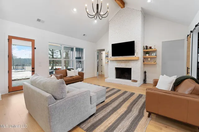 $560,000 | 14871 Fairview Road, Byhalia, MS 38611