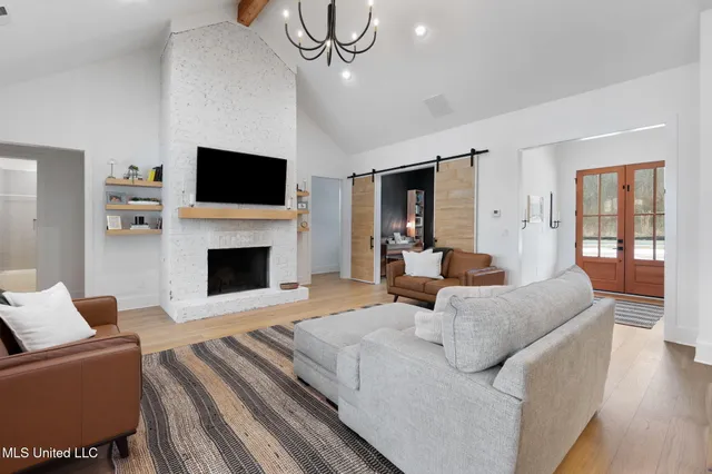 $560,000 | 14871 Fairview Road, Byhalia, MS 38611