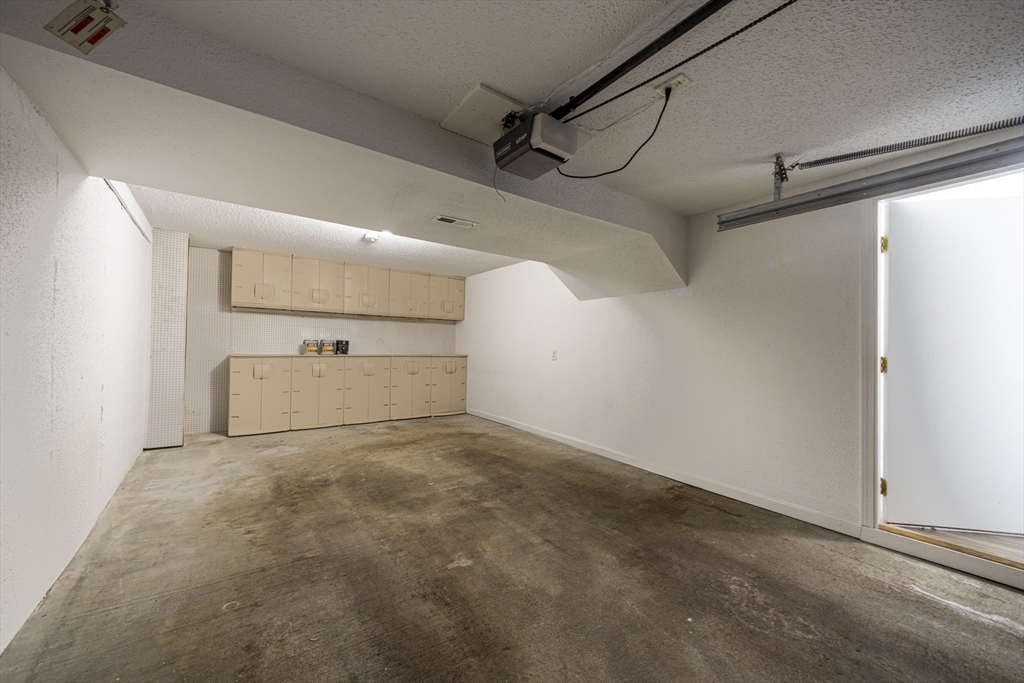357 Boylston Street, Unit 3 Lowell, MA 01852 - Photo 31 of 35