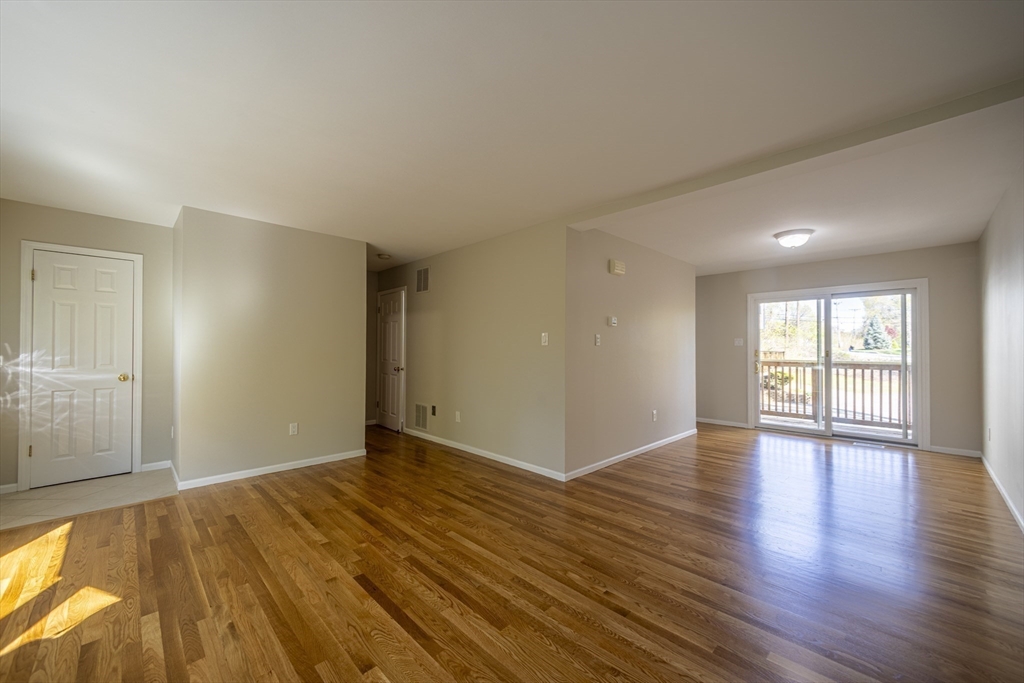 357 Boylston Street, Unit 3 Lowell, MA 01852 - Photo 5 of 35