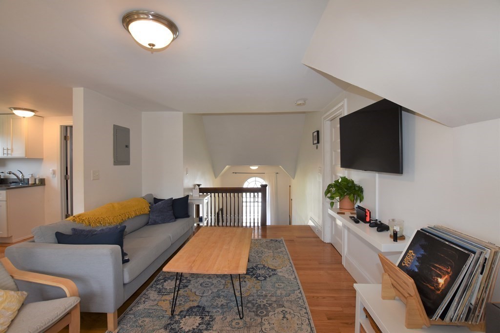 30 Appleton Street, Unit 3 Waltham, MA 02453 - Photo 6 of 20