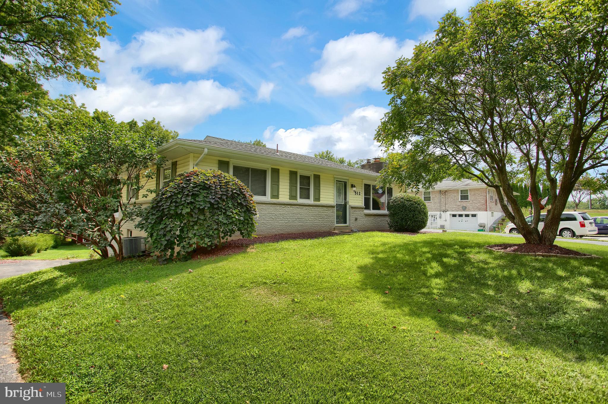 512 Ellencroft Road Lewisberry, PA 17339 - Photo 1 of 26 Gallery Image 1