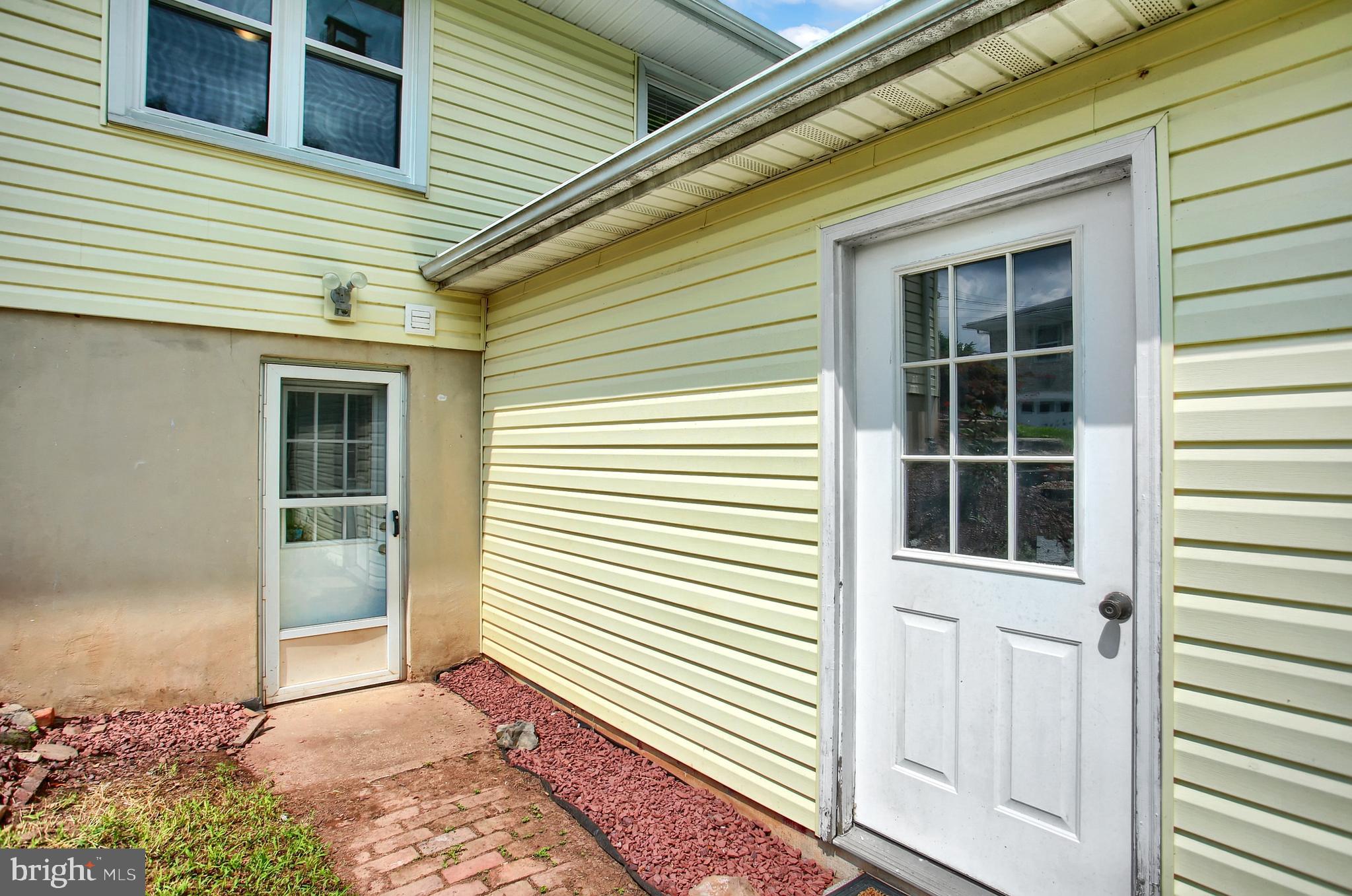 512 Ellencroft Road Lewisberry, PA 17339 - Photo 20 of 26 Walkout Basement to Garage