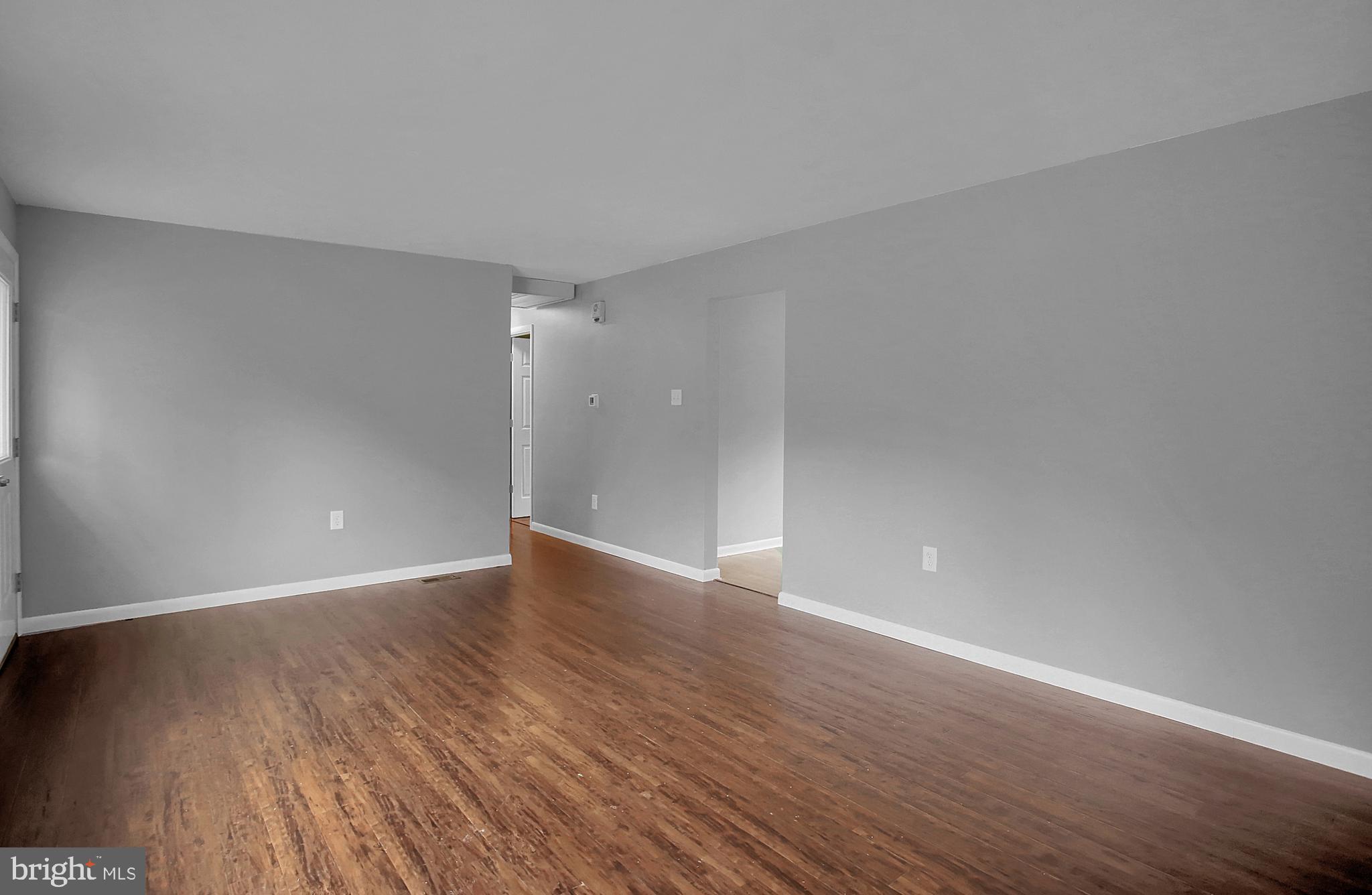 512 Ellencroft Road Lewisberry, PA 17339 - Photo 6 of 26 Living Room