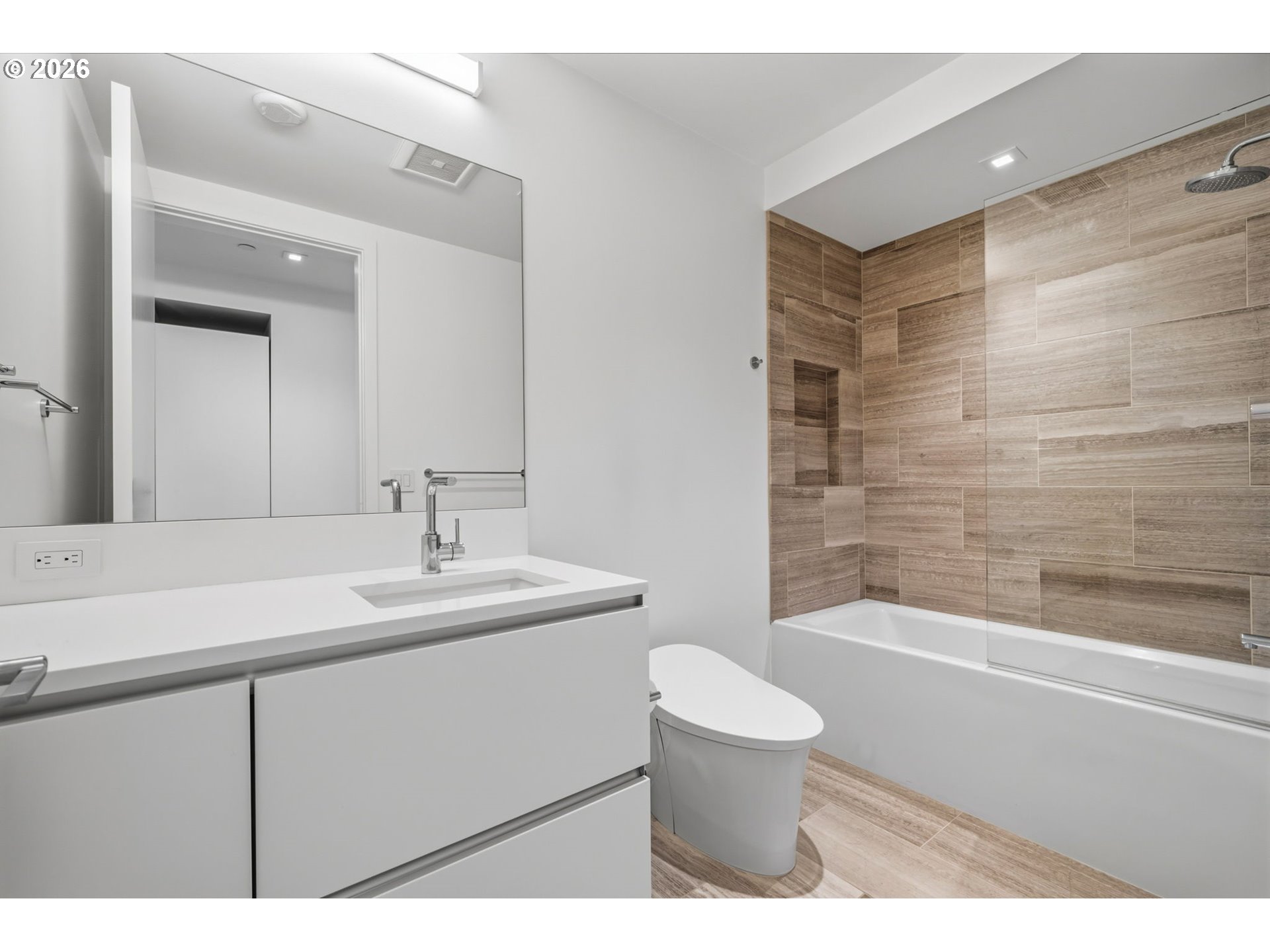 1075 Northwest Northrup Street, Unit 2312 Portland, OR 97209 - Photo 29 of 45 Bathroom