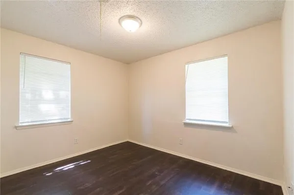 $1,600 | 2045 Avis Circle, Mesquite, TX 75149