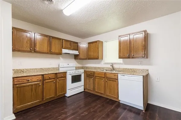 $1,600 | 2045 Avis Circle, Mesquite, TX 75149