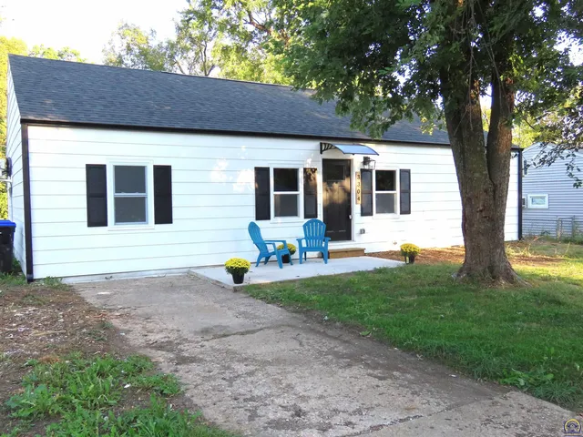 $144,500 | 3304 Southeast Colfax Street, Topeka, KS 66605