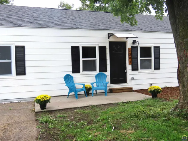 $144,500 | 3304 Southeast Colfax Street, Topeka, KS 66605