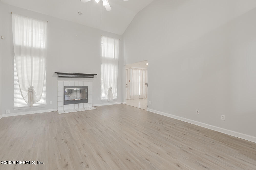 1942 Derringer Road Jacksonville, FL 32225 - Photo 5 of 44 20250526_derringer_rd_8005