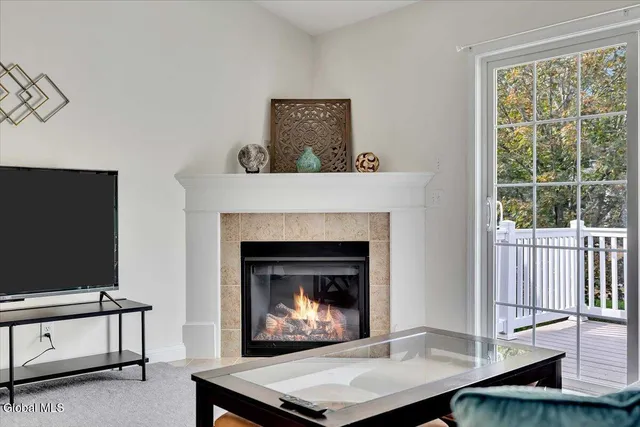 $315,000 | 202 Royale Court, North Greenbush, NY 12180