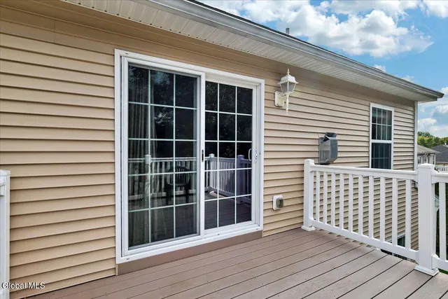 $315,000 | 202 Royale Court, North Greenbush, NY 12180