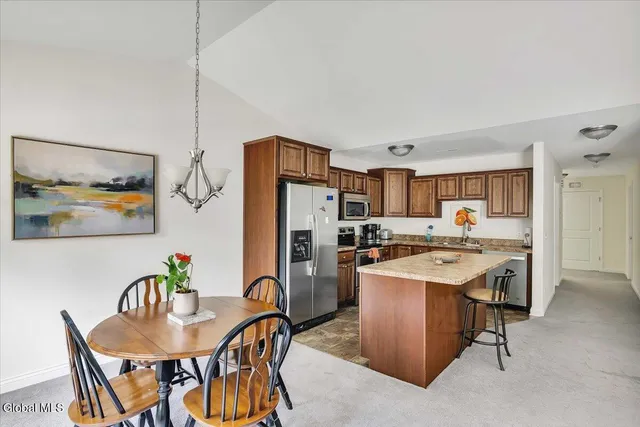 $315,000 | 202 Royale Court, North Greenbush, NY 12180