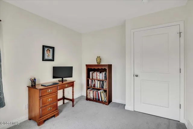 $315,000 | 202 Royale Court, North Greenbush, NY 12180