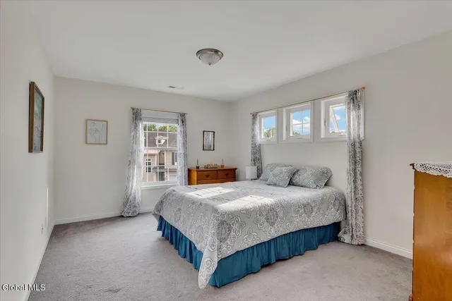 $315,000 | 202 Royale Court, North Greenbush, NY 12180