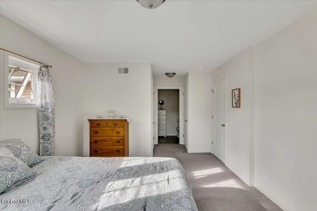 $315,000 | 202 Royale Court, North Greenbush, NY 12180