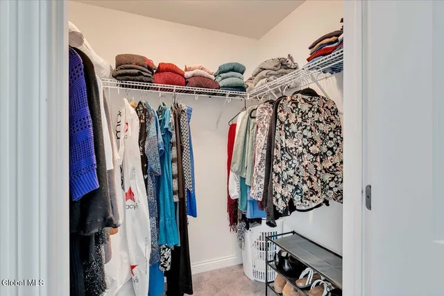 $315,000 | 202 Royale Court, North Greenbush, NY 12180