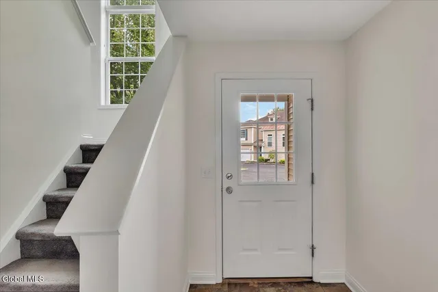 $315,000 | 202 Royale Court, North Greenbush, NY 12180