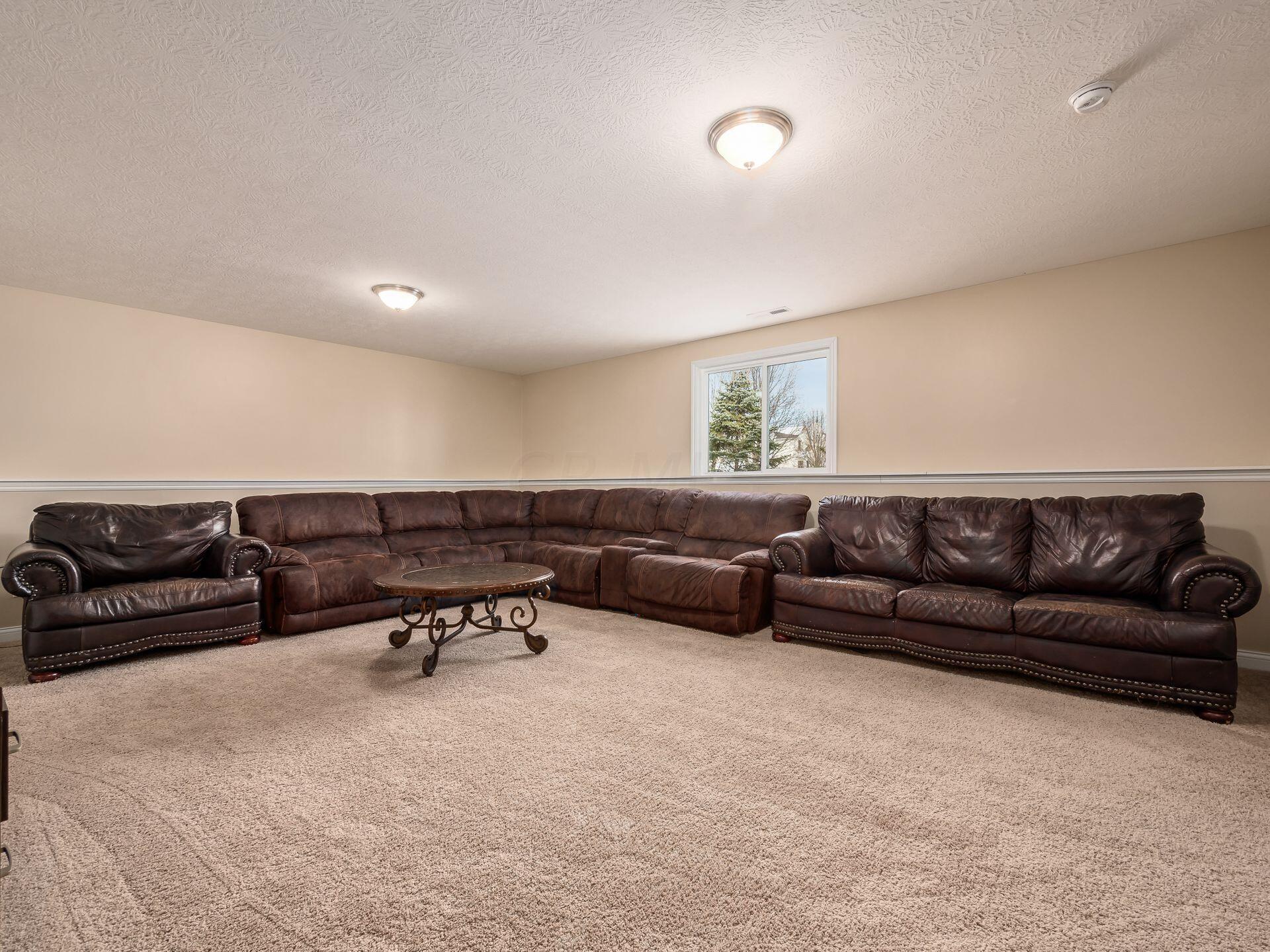 5260 Winters Run Road Dublin, OH 43016 - Photo 32 of 45 Gallery Image 32