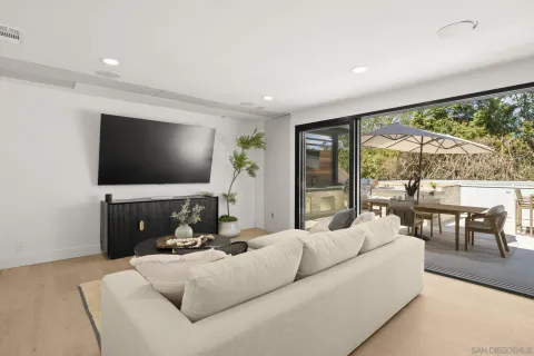 $5,495,000 | 13974 Boquita Drive, Del Mar, CA 92014